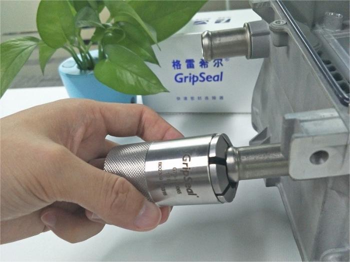 新能源汽車的冷卻水管測試時如何快速的密封連接